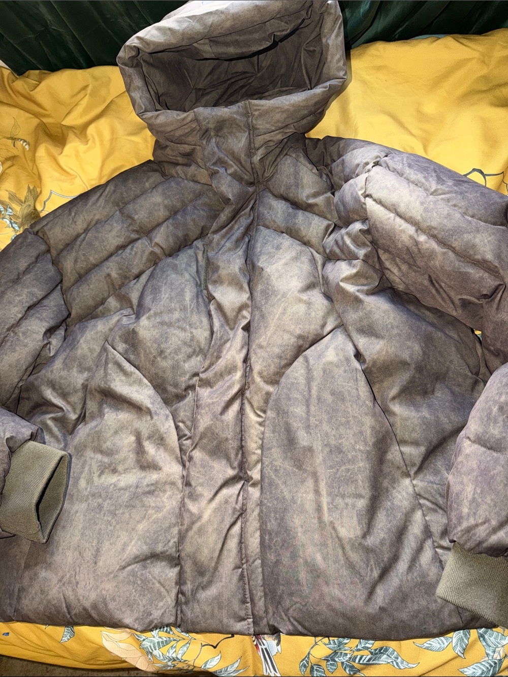 Nova Men 2X army green cropped puffer jacket with hood / NEW